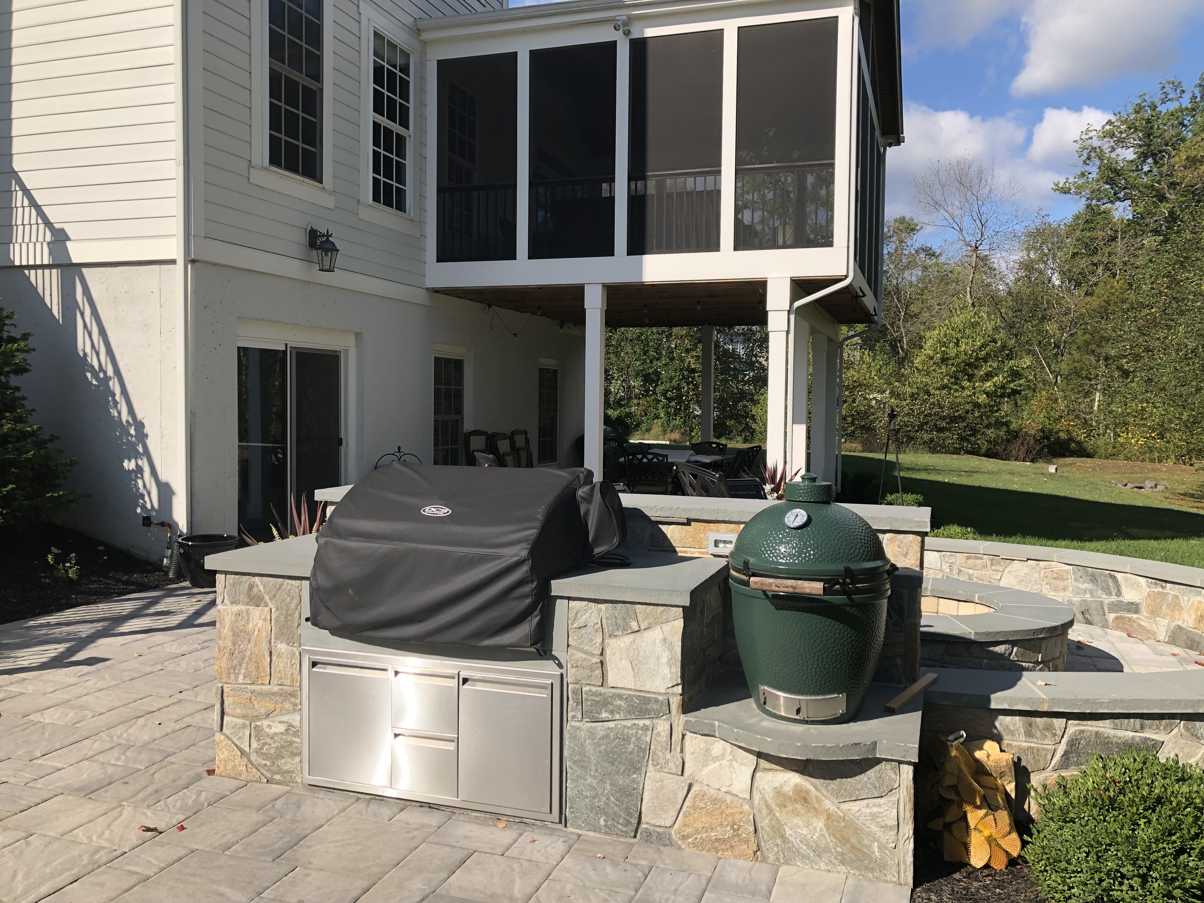 screened in patio and covered terrace